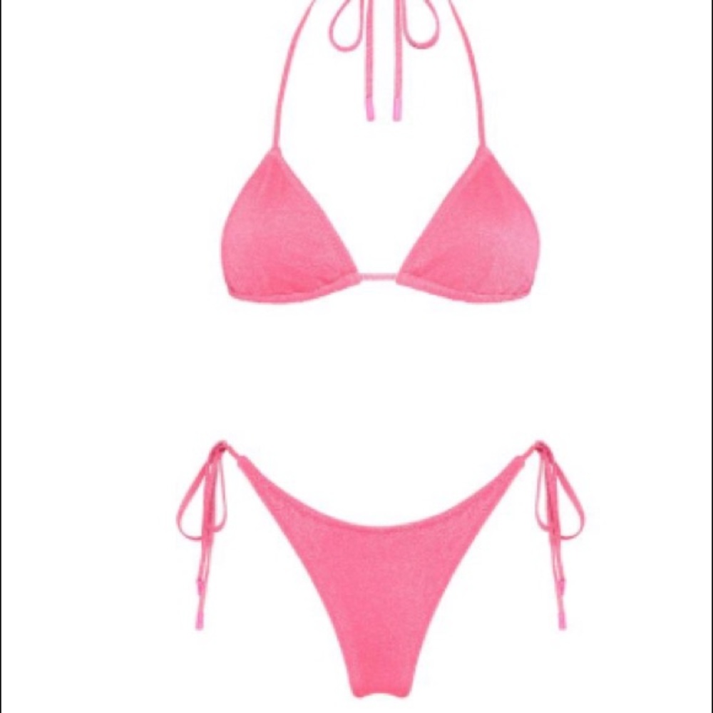ISO THESE TRIANGL BIKINIS size xs or s